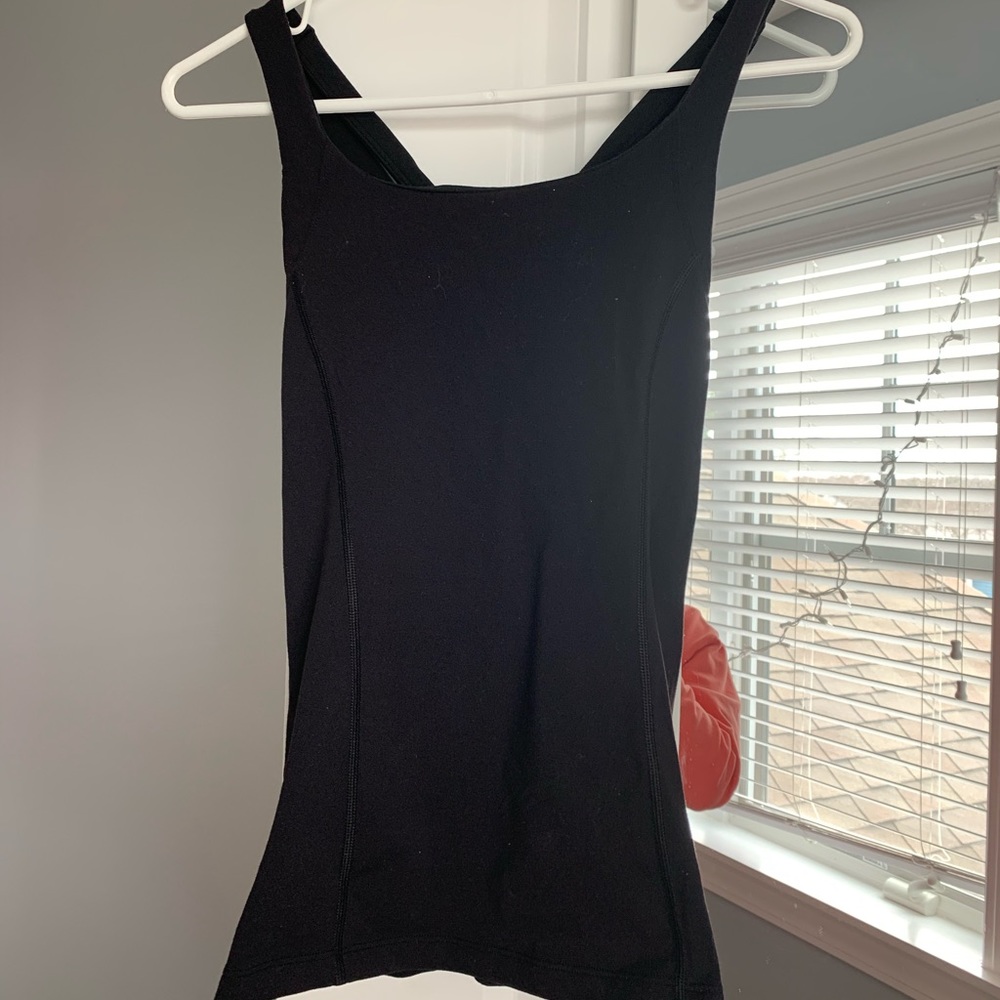 lululemon tank top w/ built in bra